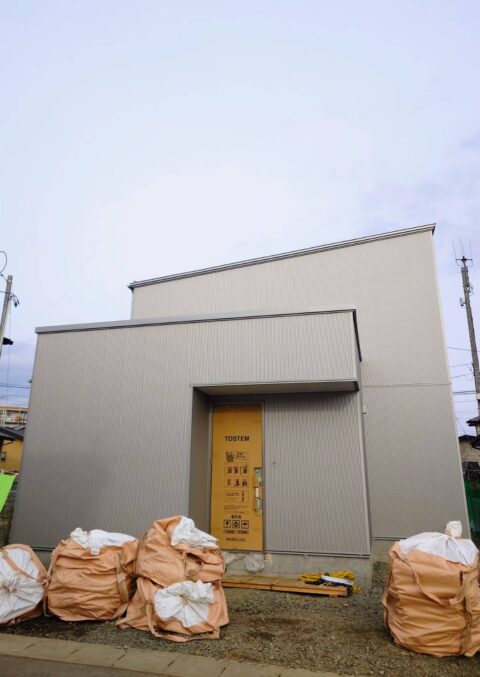 建物の外観が全貌を現しました